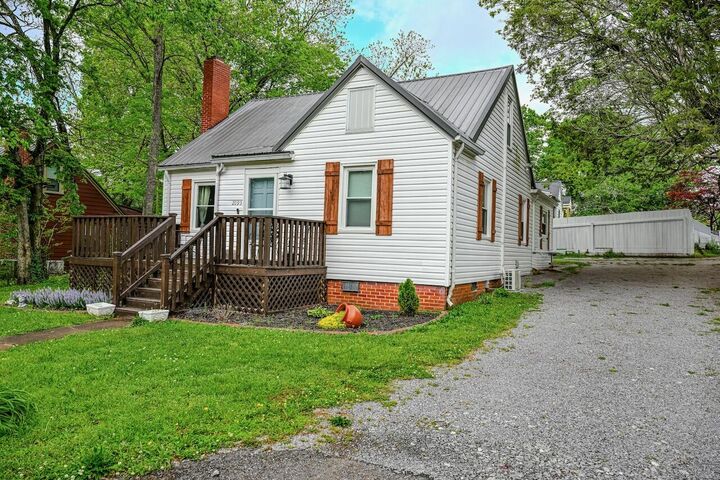 Property Photo: 2095 Church Street NE TN 37311