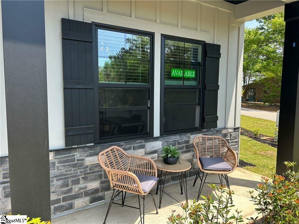 Property Photo: 102 Shale Court SC 29630