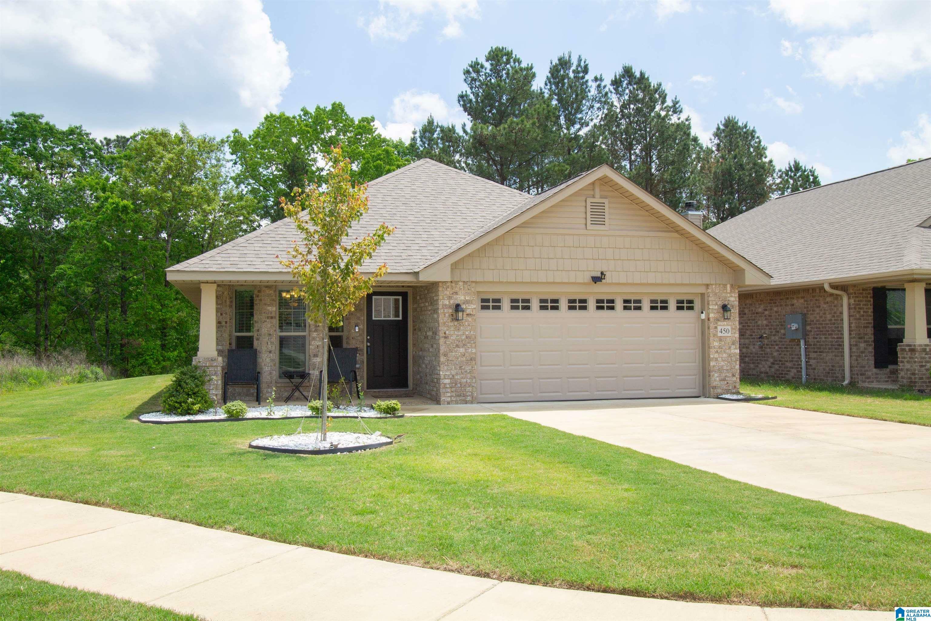 Property Photo: 450 Black Creek Trail AL 35120