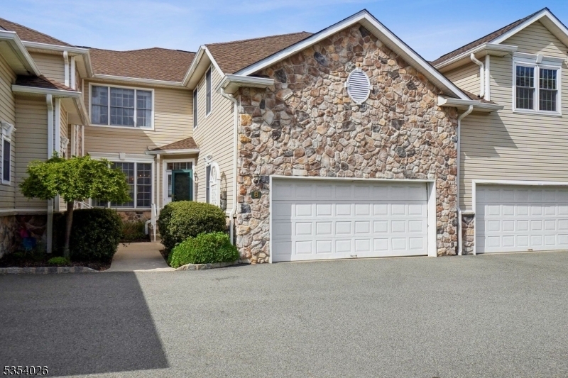 Property Photo: 8 Boland Dr NJ 07052