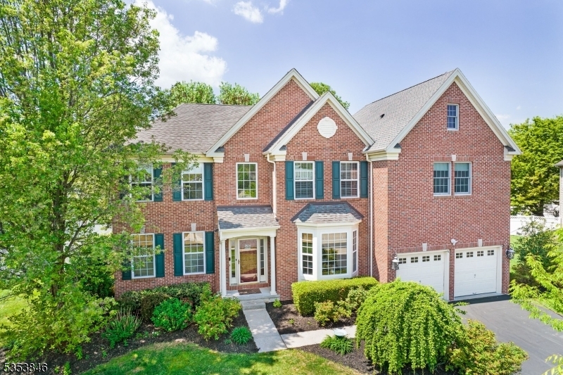 Property Photo: 8 Cottonwood Ct NJ 08809