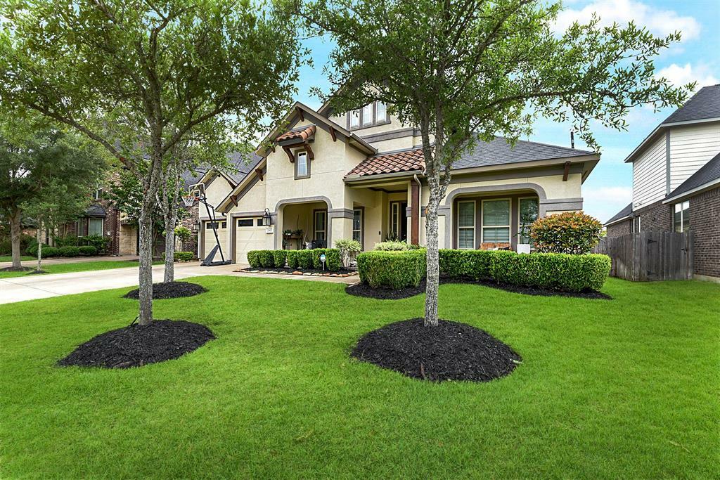 Property Photo: 2502 Crossvine Drive TX 77494