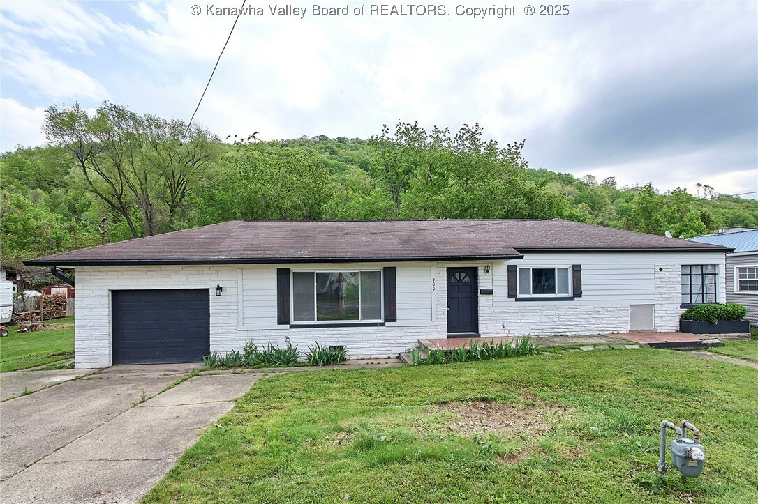 900 Main Avenue  Nitro WV 25143 photo