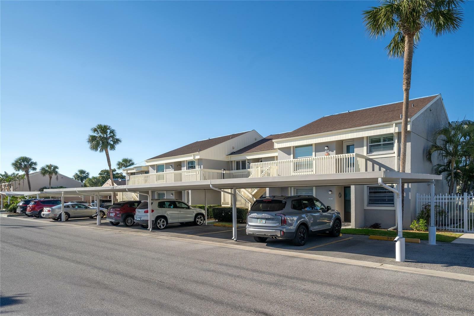 Property Photo: 5922 7th Avenue W 5922 FL 34209