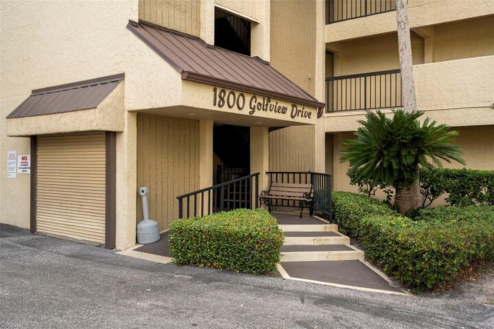 1817 Golfview Drive 1817  Tarpon Springs FL 34689 photo