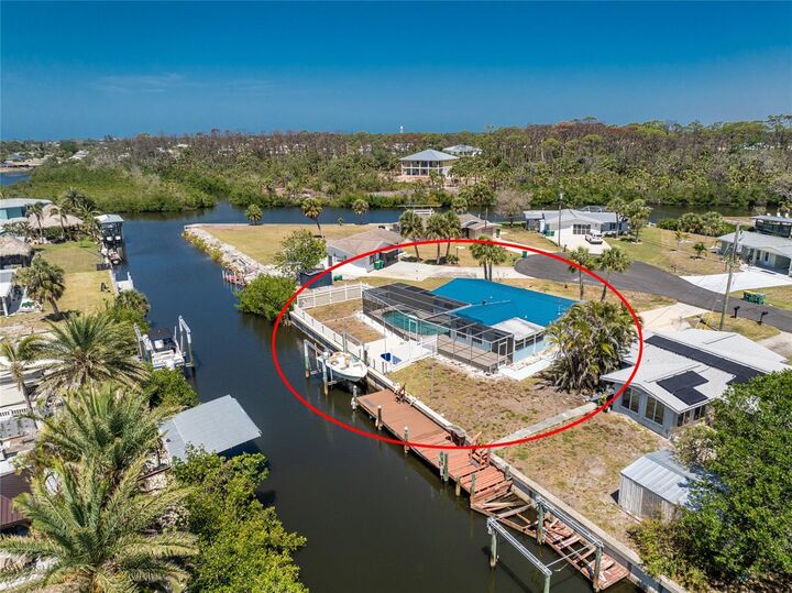 Property Photo: 1167 Delmar Street FL 34224