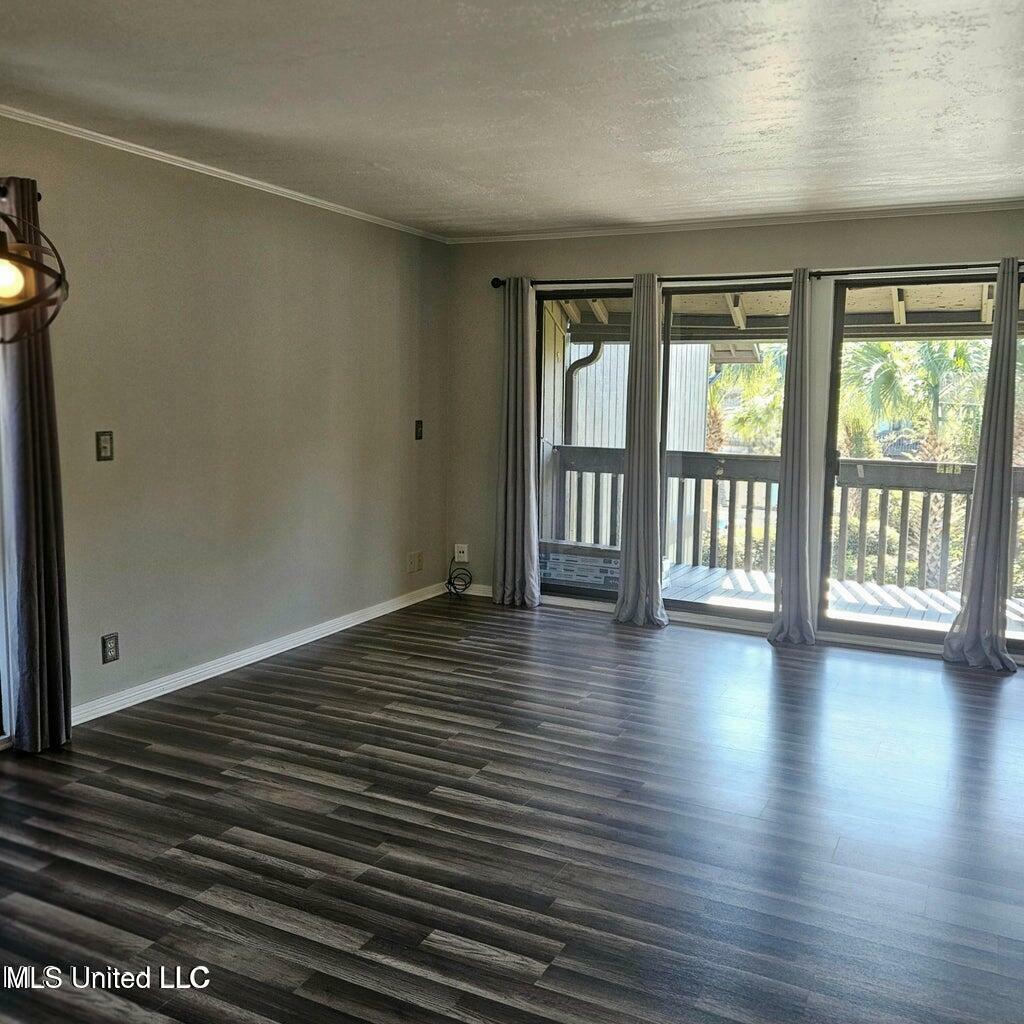 Property Photo: 266 Lanai MS 39525