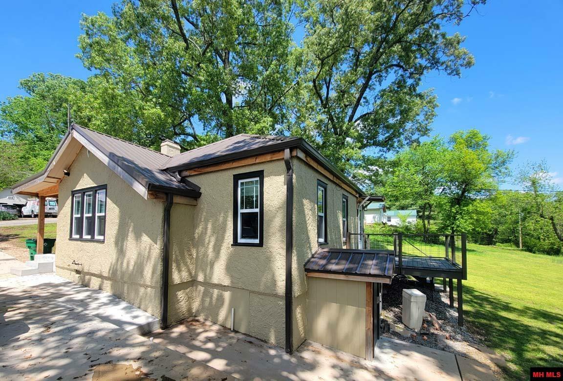 Property Photo: 510 Combs Avenue AR 72626