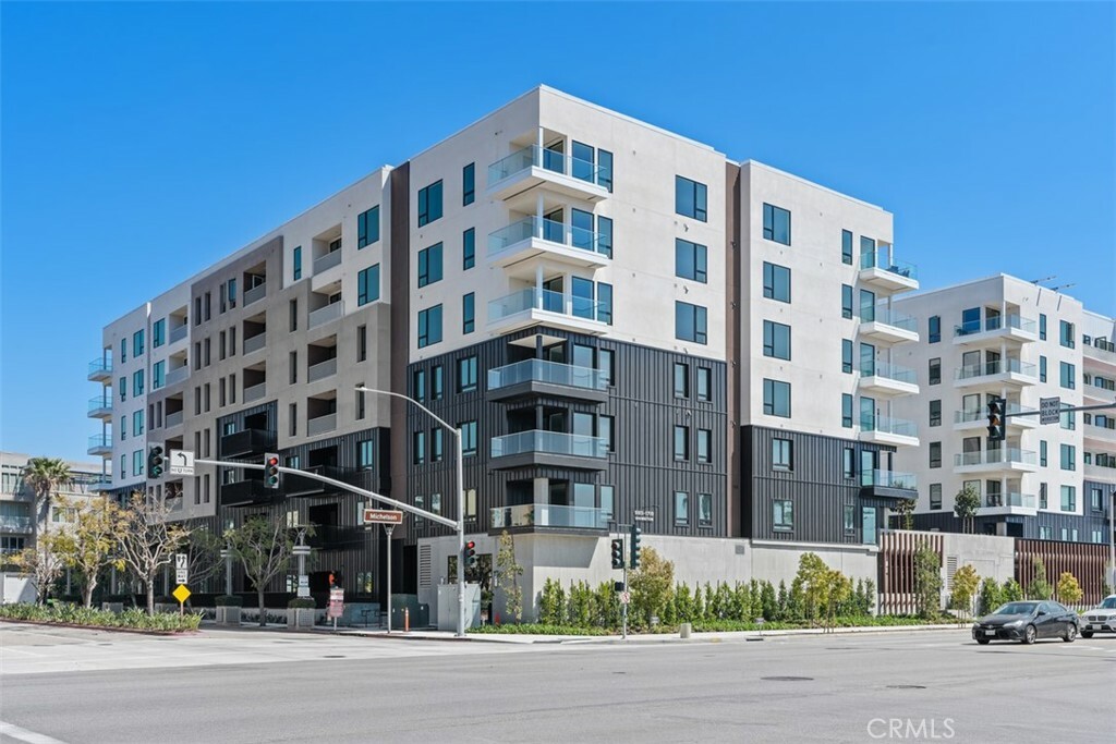 Property Photo: 1407 Rivington CA 92612