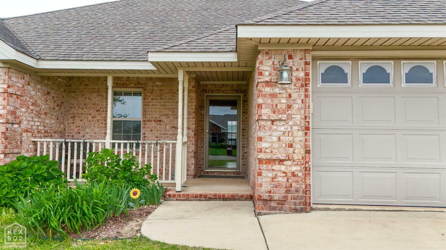 Property Photo: 413 Harmony Cove AR 72472