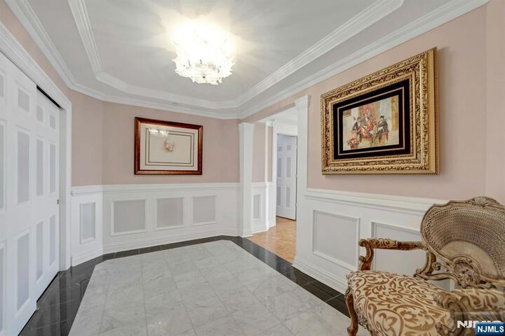 Property Photo:  900 Palisade Avenue 11L  NJ 07024 