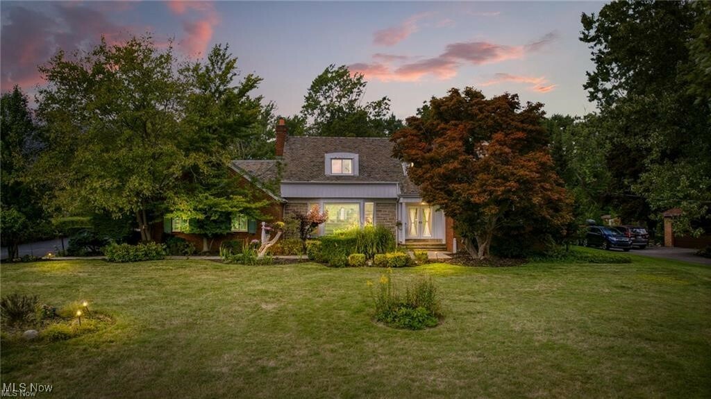 Property Photo: 28049 Gates Mills Boulevard OH 44124
