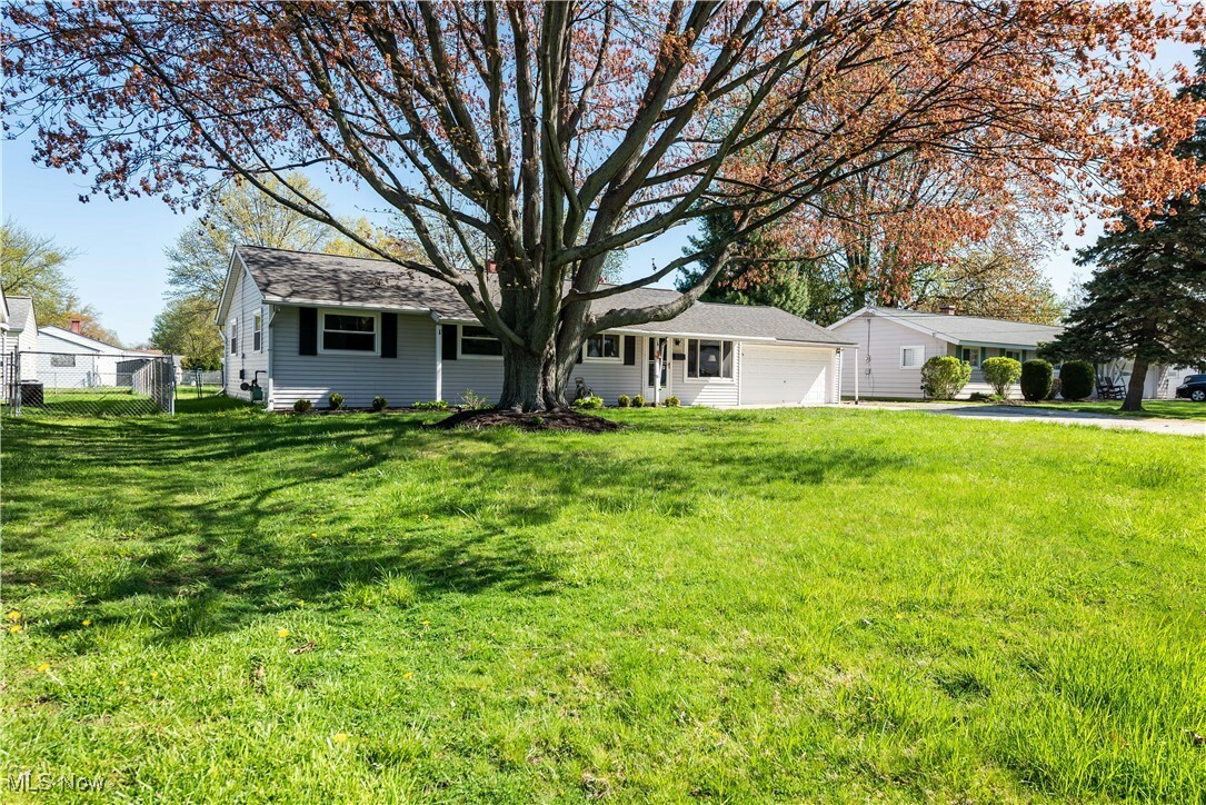 Property Photo: 7275 Eric Drive OH 44060