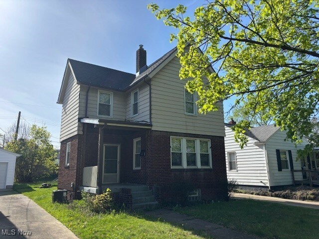 Property Photo: 426 Garfield OH 44437