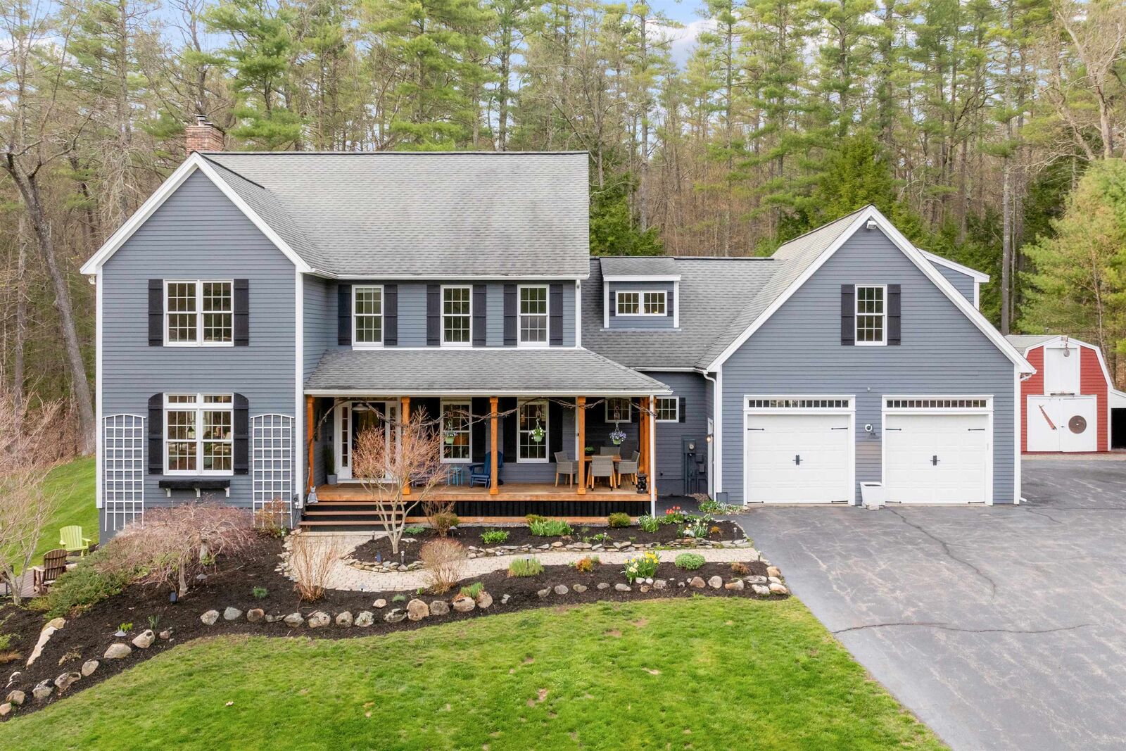 Property Photo:  7 Carol Ann Lane  NH 03031 