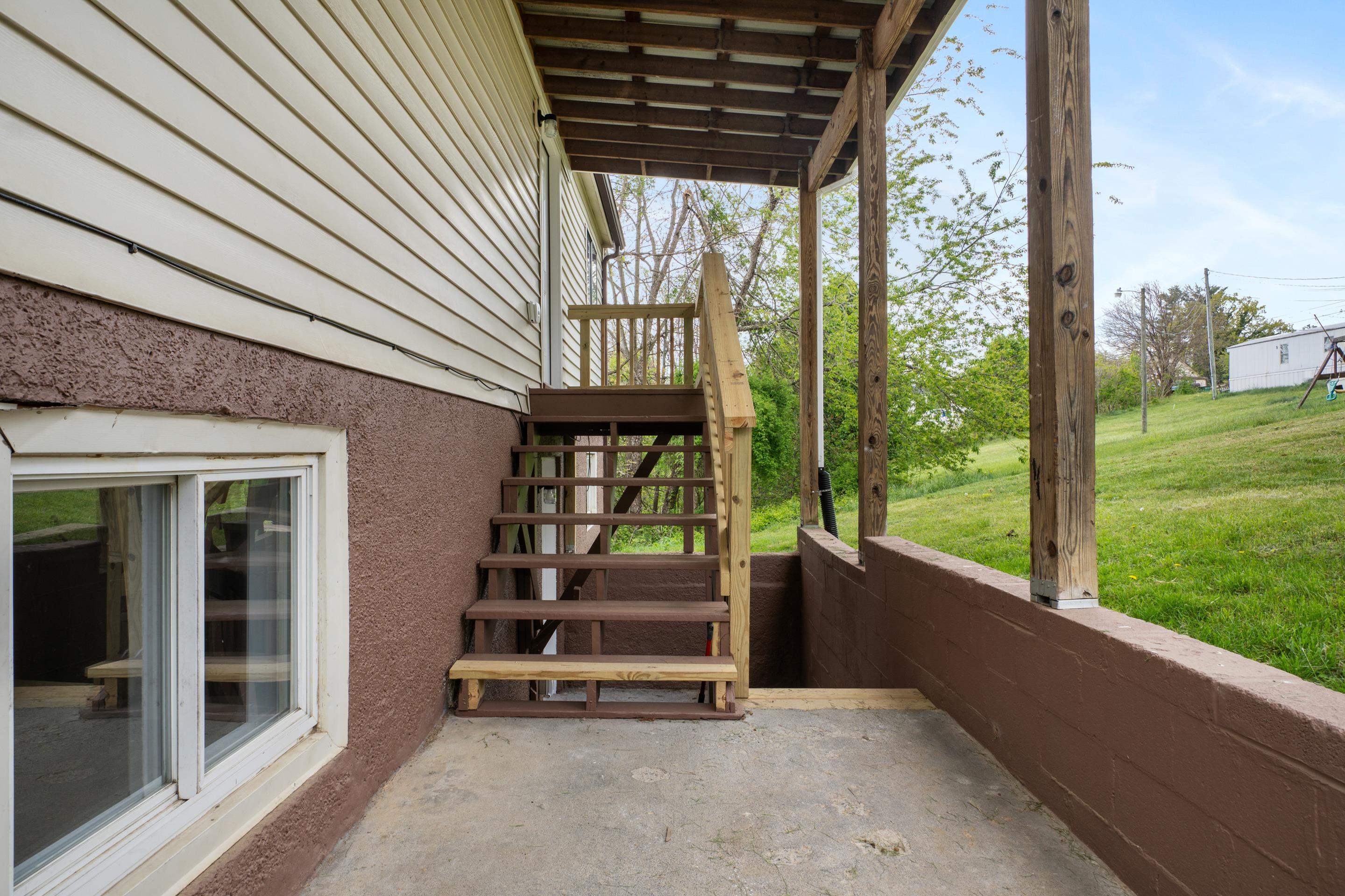 Property Photo: 130 East Street VA 24073