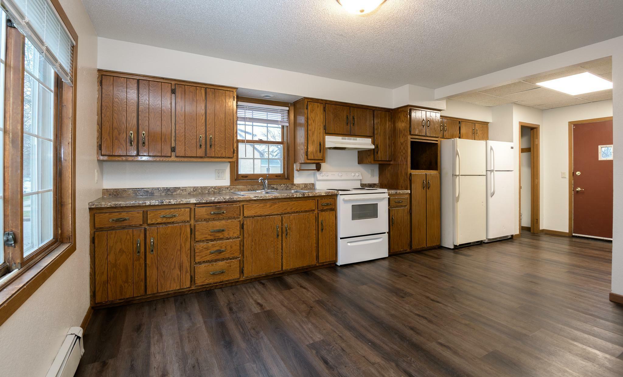 Property Photo: 727 6th Avenue S MN 56301