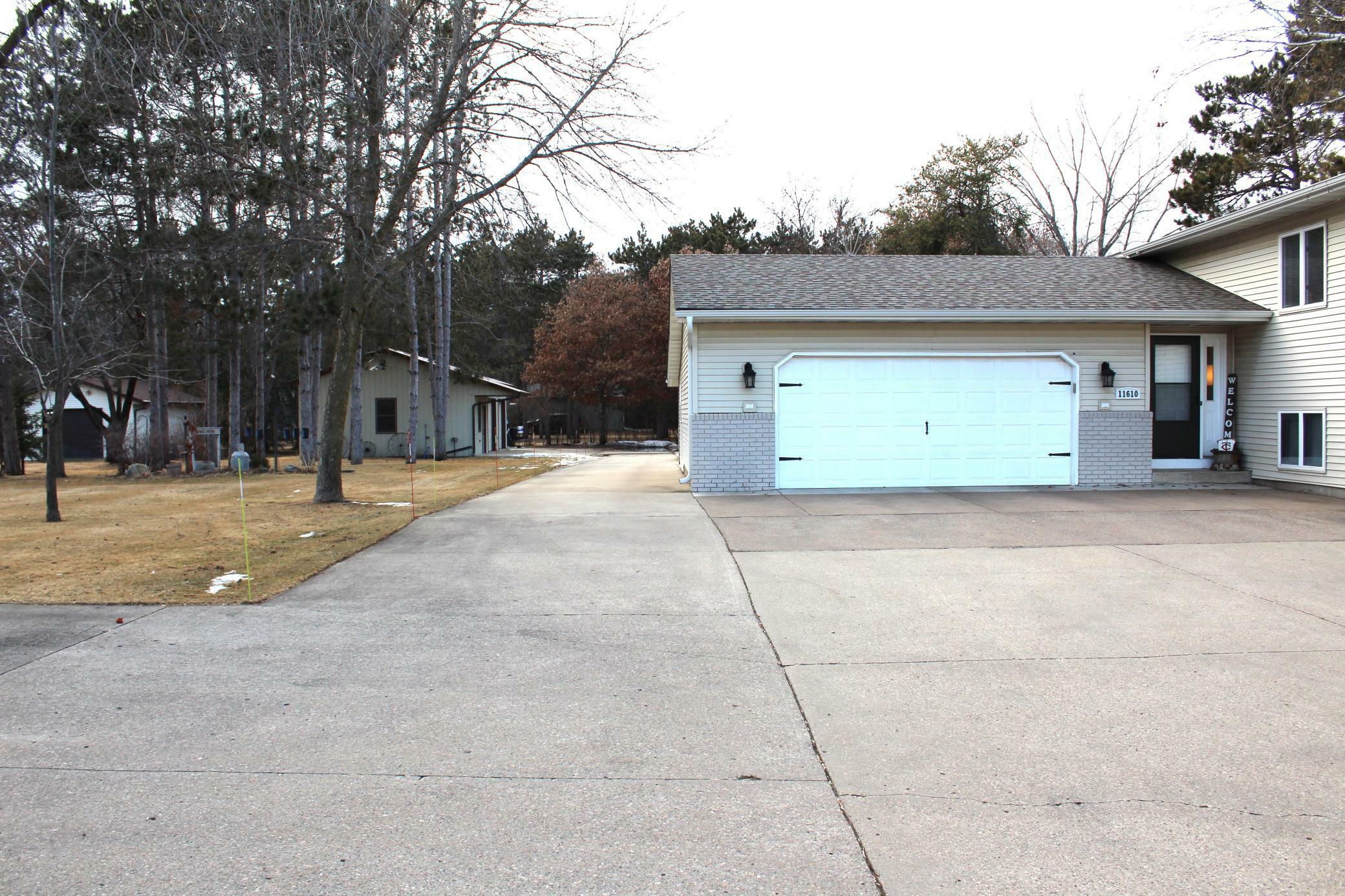 Property Photo: 11610 3rd Street MN 55308