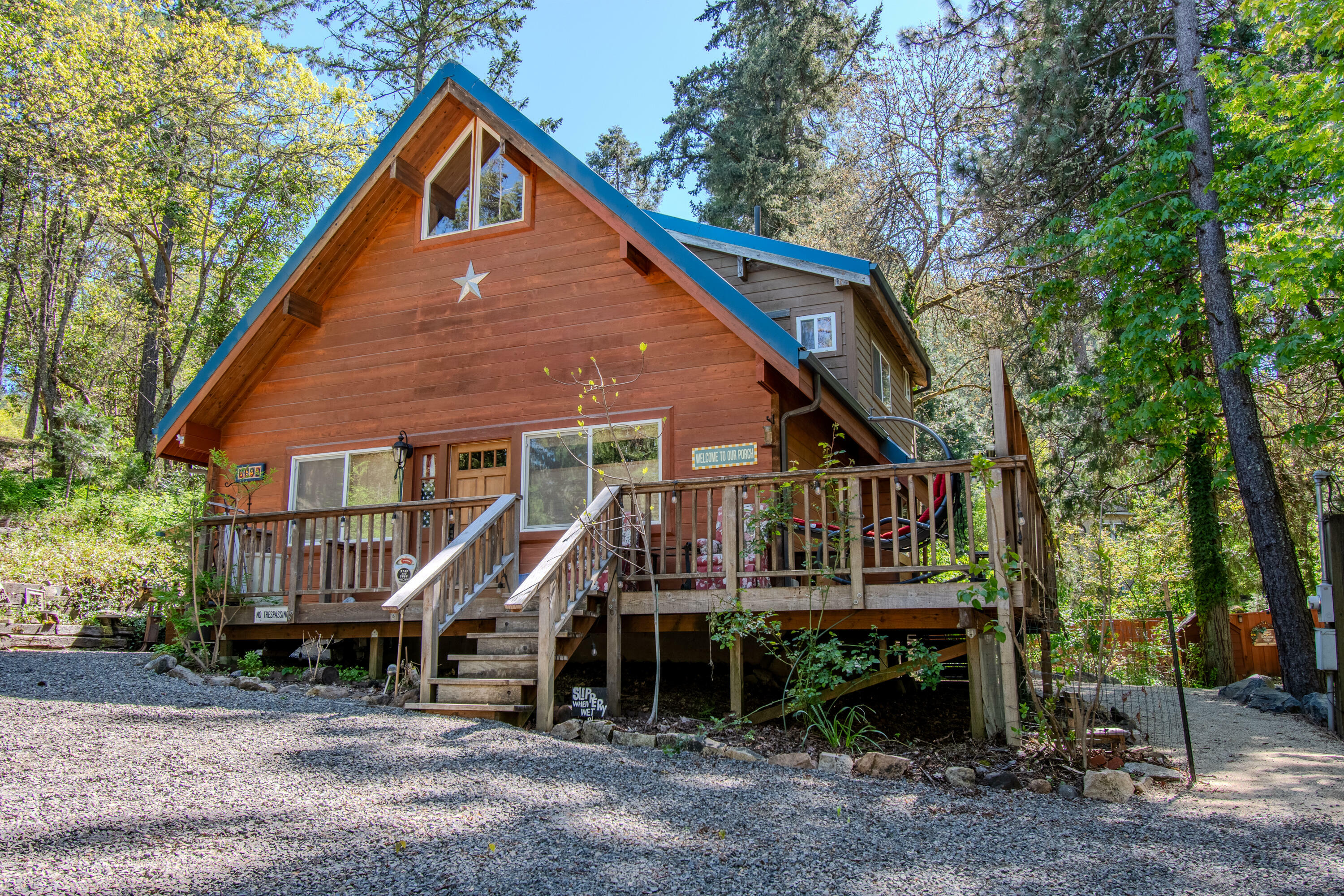 Property Photo: 6692 Coleman Creek Road OR 97501