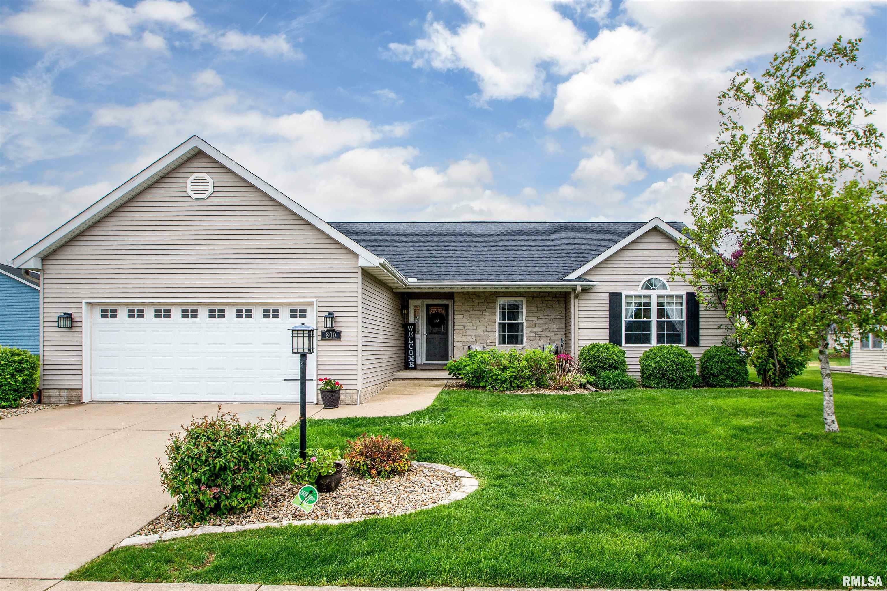 Property Photo: 800 Debates Street IL 61571