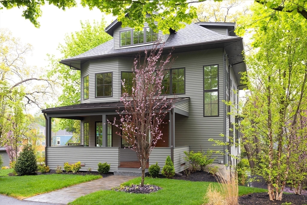Property Photo: 15 Woodcliff Rd MA 02461
