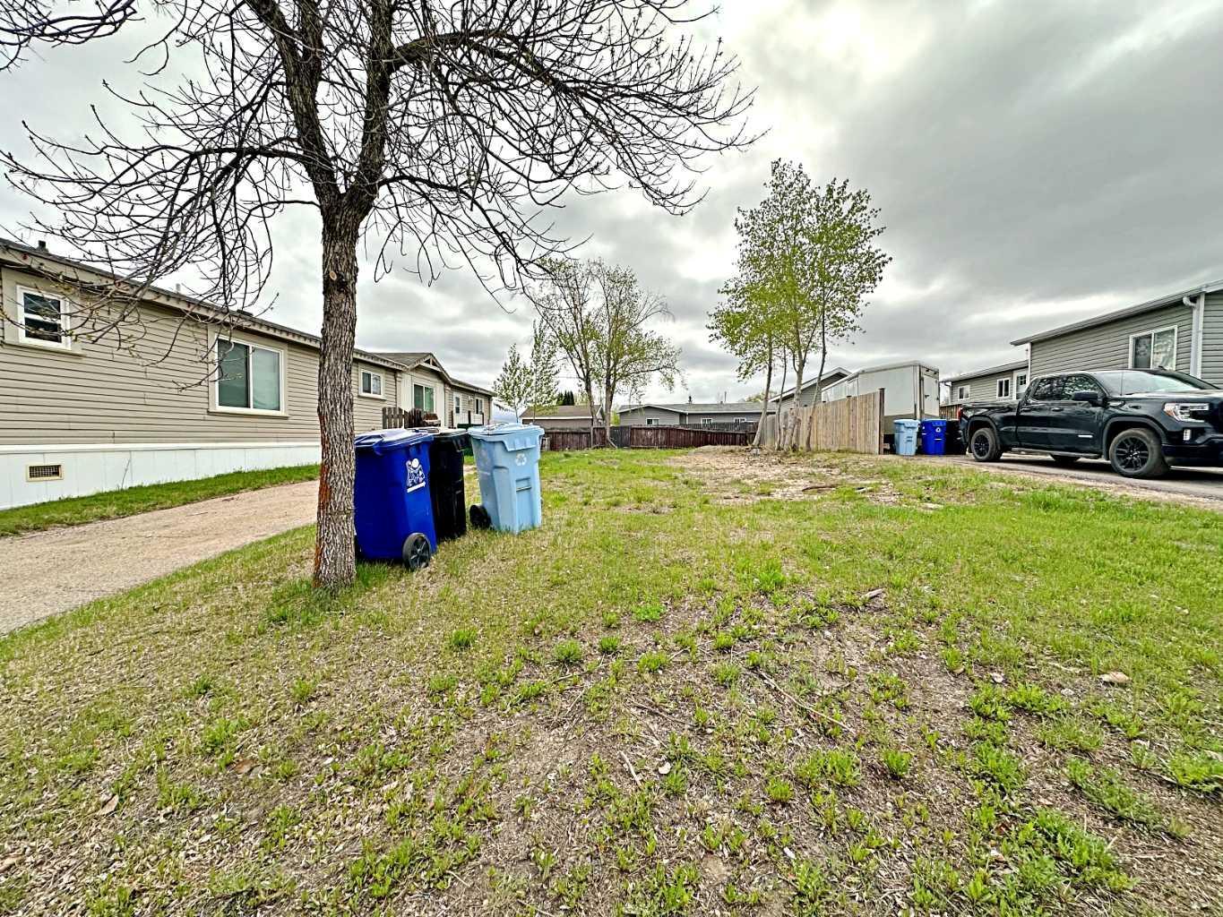 Property Photo:  133 Grey Crescent  AB T9H 2N4 
