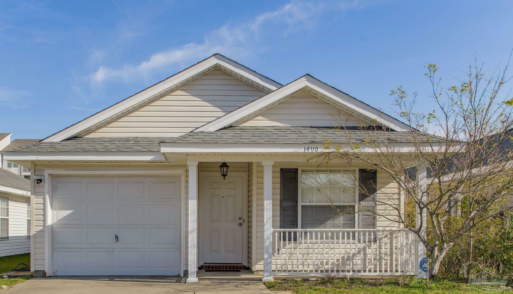 Property Photo: 1408 Dunhurst Dr FL 32534