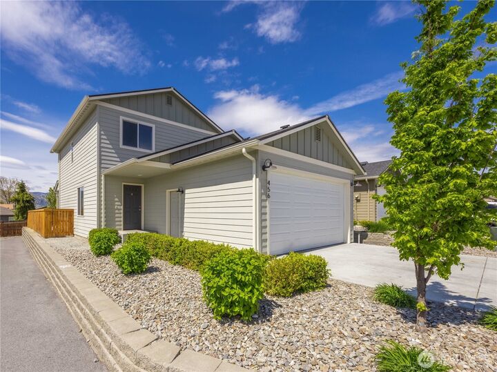 Property Photo:  456 S Kansas Loop  WA 98802