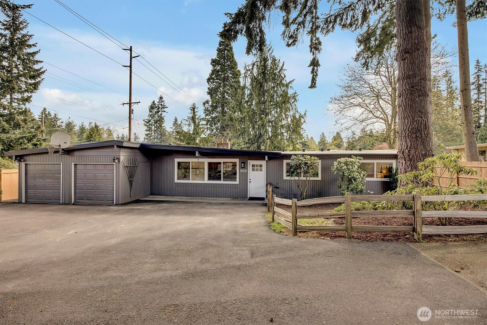 9512  220th Street SW  Edmonds WA 98026 photo