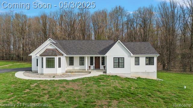 Property Photo: 1273 Christine Drive MI 48446