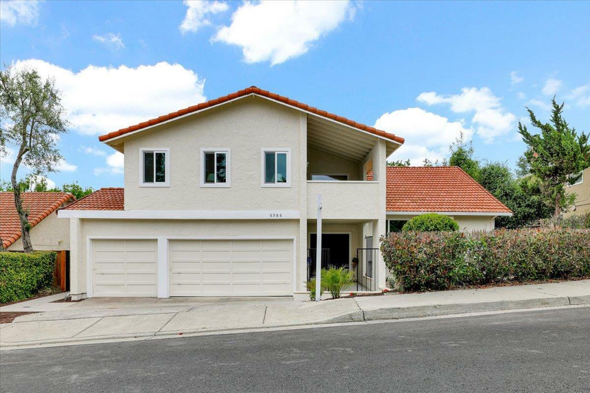 Property Photo: 6586 Woodcliff Court CA 95120