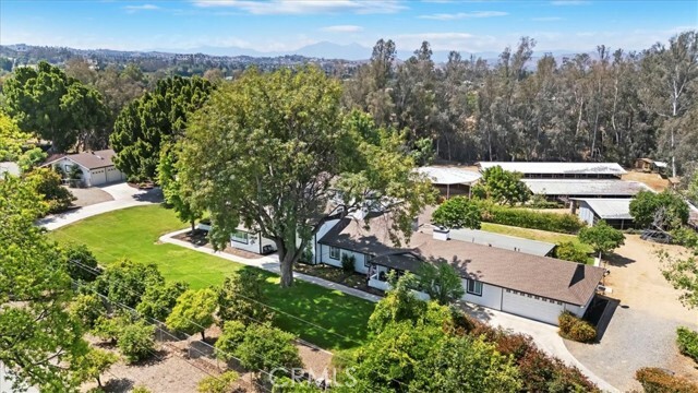 2190 St Lawrence Street  Riverside CA 92504 photo