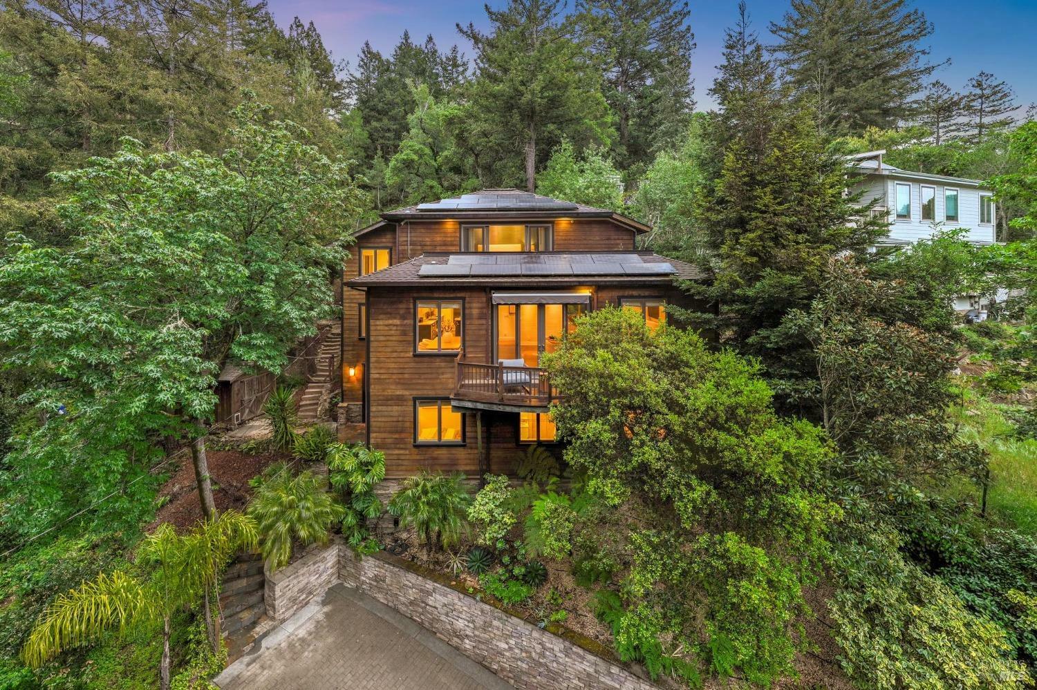 Property Photo:  402 Eldridge Avenue  CA 94941 