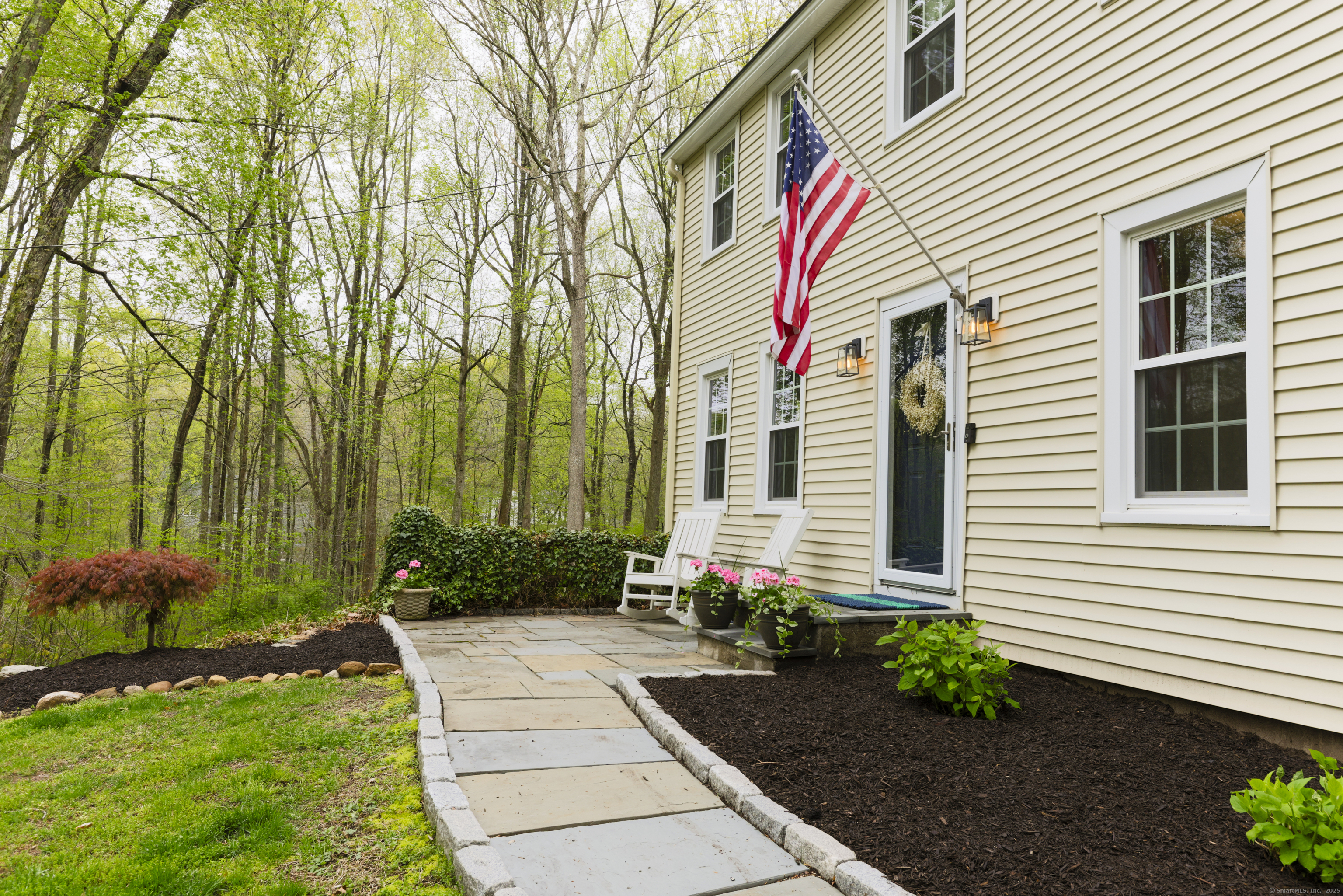 Property Photo: 81 Colonial Road CT 06443