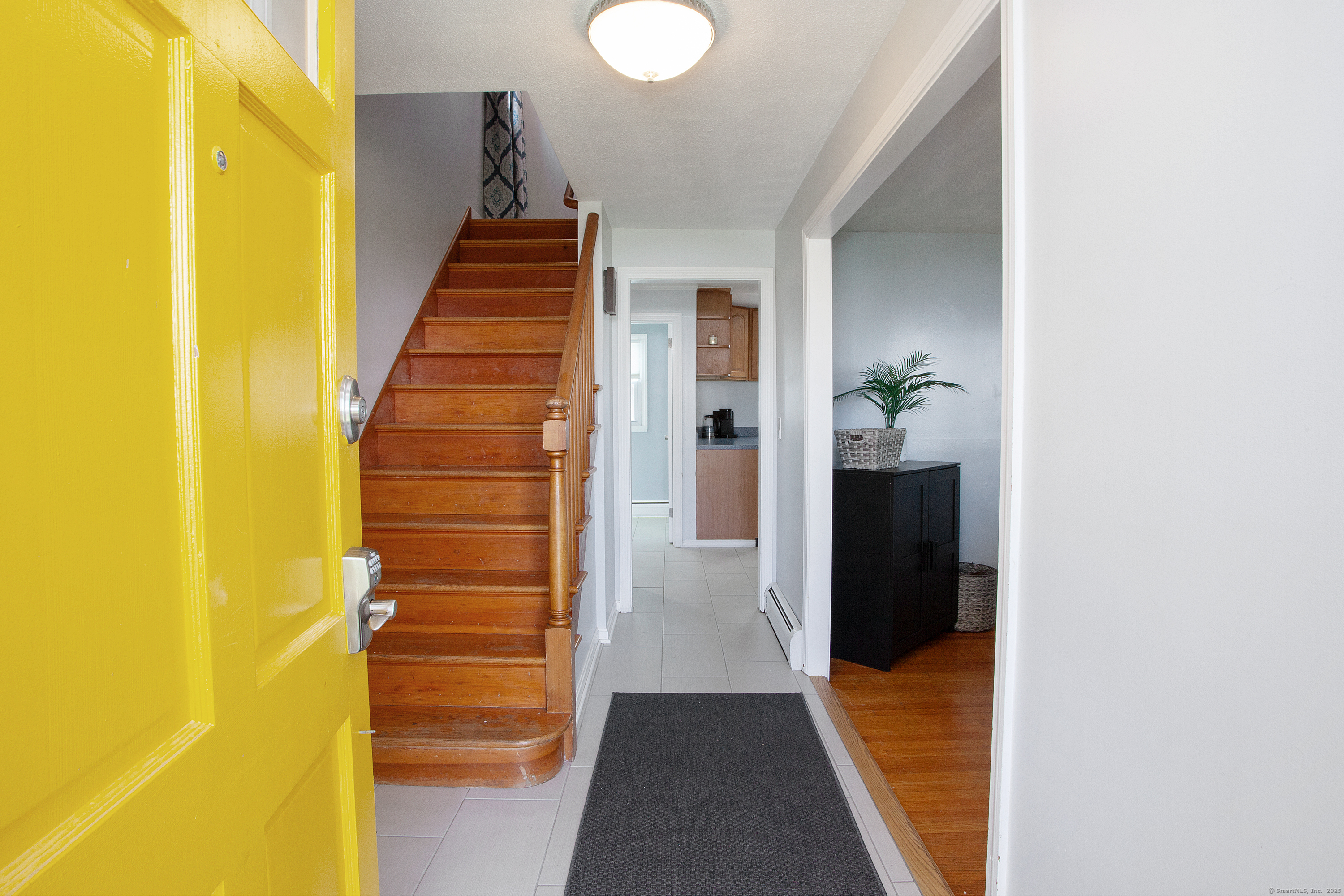 Property Photo: 19 Pine Street CT 06111