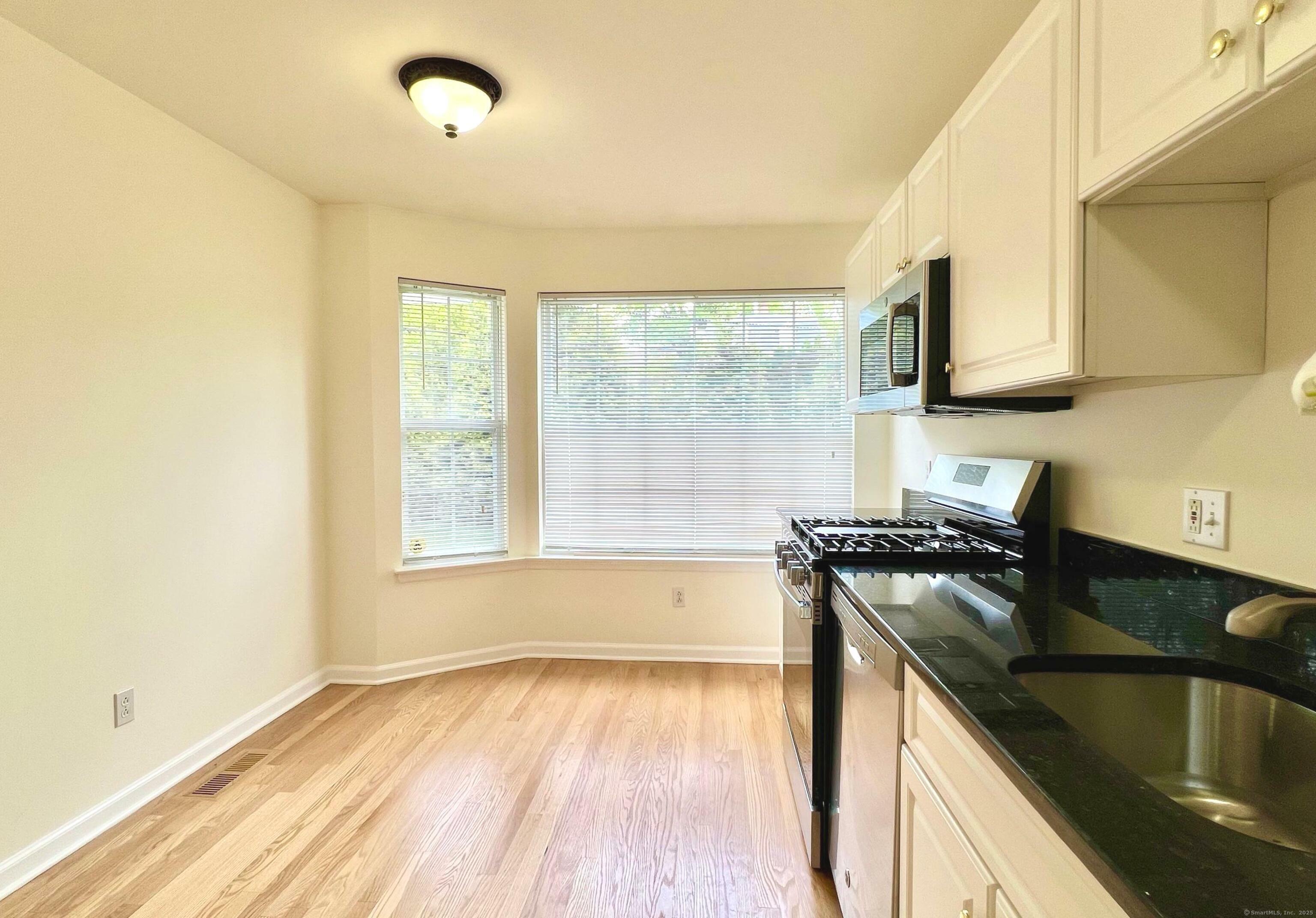 Property Photo: 180 Turn Of River Road 4C CT 06905
