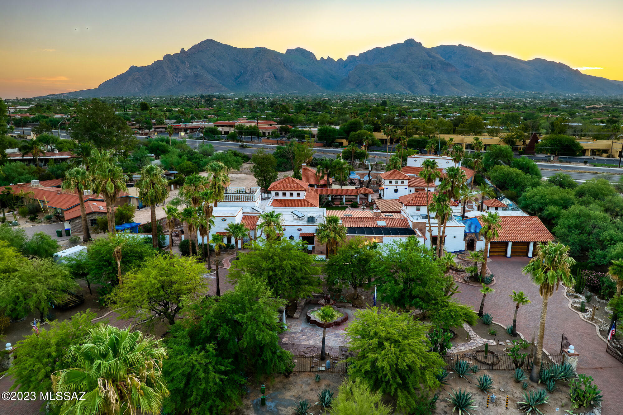 Property Photo: 6670 N Casas Adobes Road AZ 85704