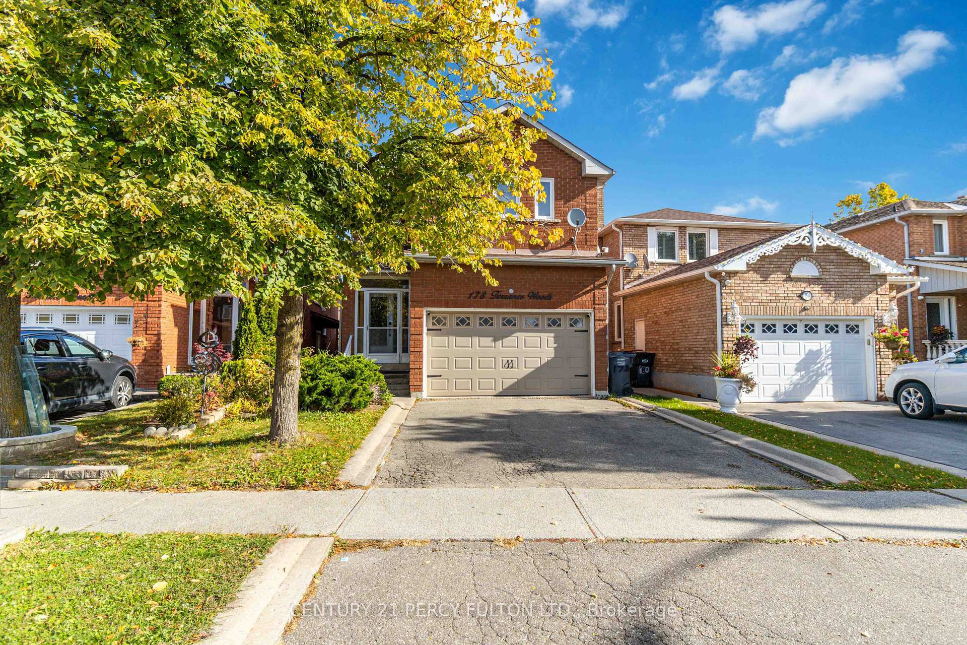 Property Photo:  178 Torrance Woods Wood  ON L6Y 4K1 