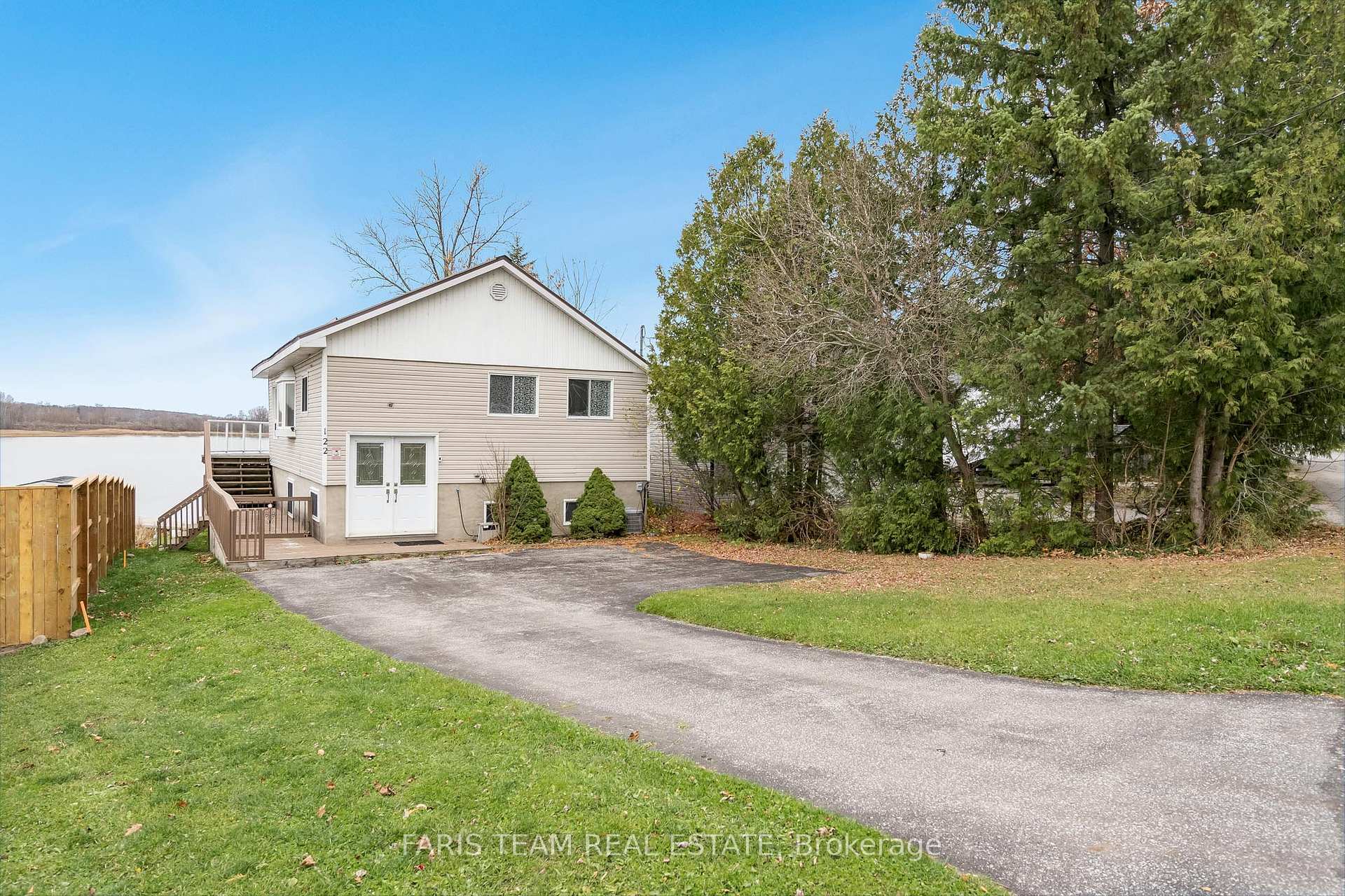 Property Photo: 122 Mitchells Beach Road ON L0K 2A0
