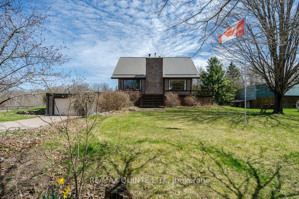 Property Photo: 252 Maines Road ON K0K 3H0