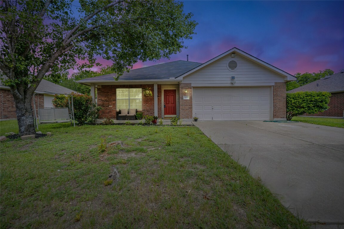 Property Photo: 607 Columbine Avenue TX 78613