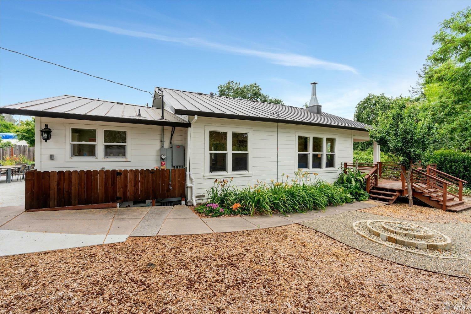 Property Photo: 203 Donald Street CA 95444