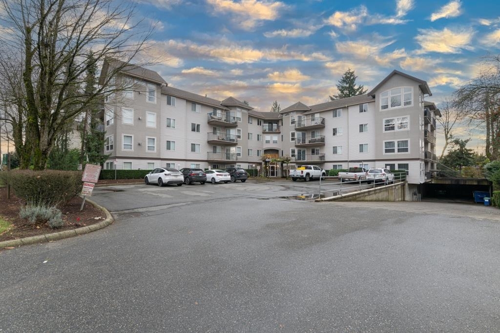 Property Photo: 33480 George Ferguson Way 411 BC V2S 8G1