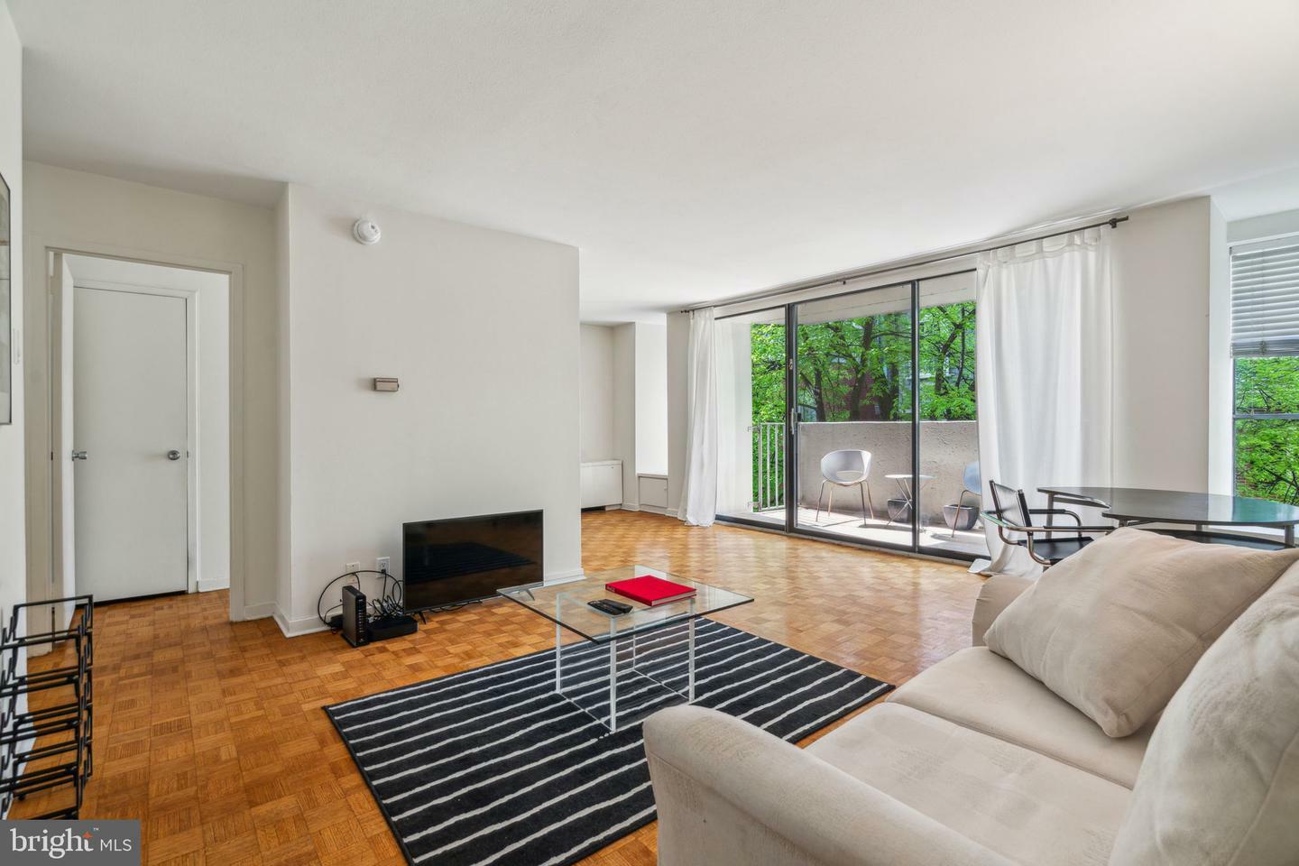 Property Photo: 224 W Rittenhouse Square 30 308 PA 19103