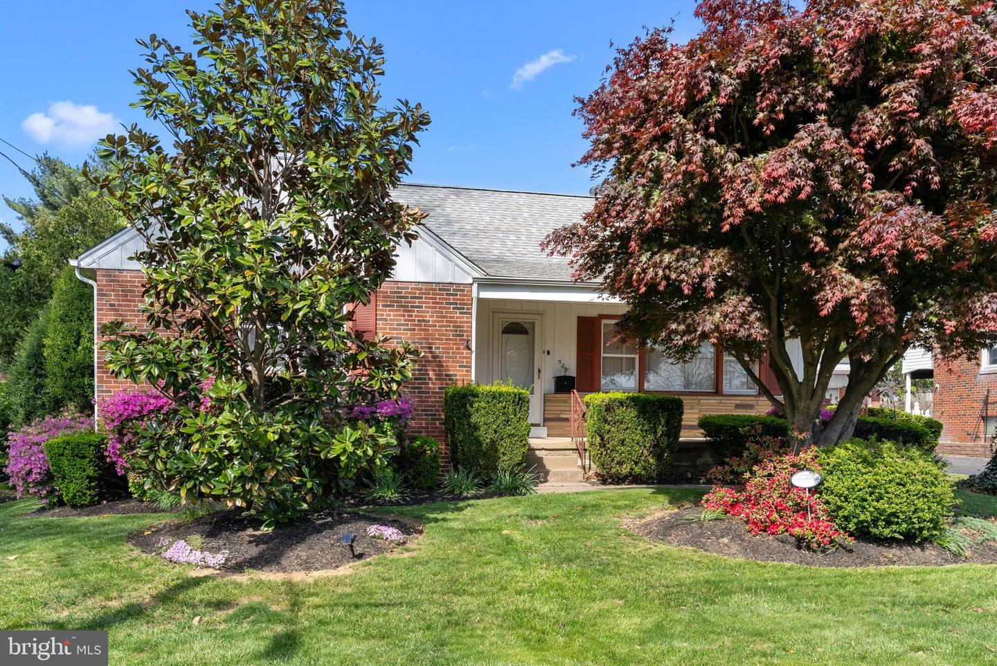 Property Photo: 547 Burgess Street PA 19116