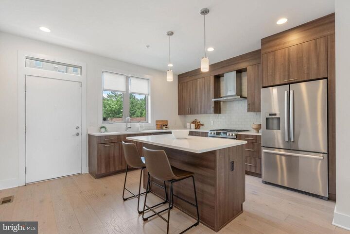 Property Photo: 740 S Columbus Boulevard 74 PA 19147