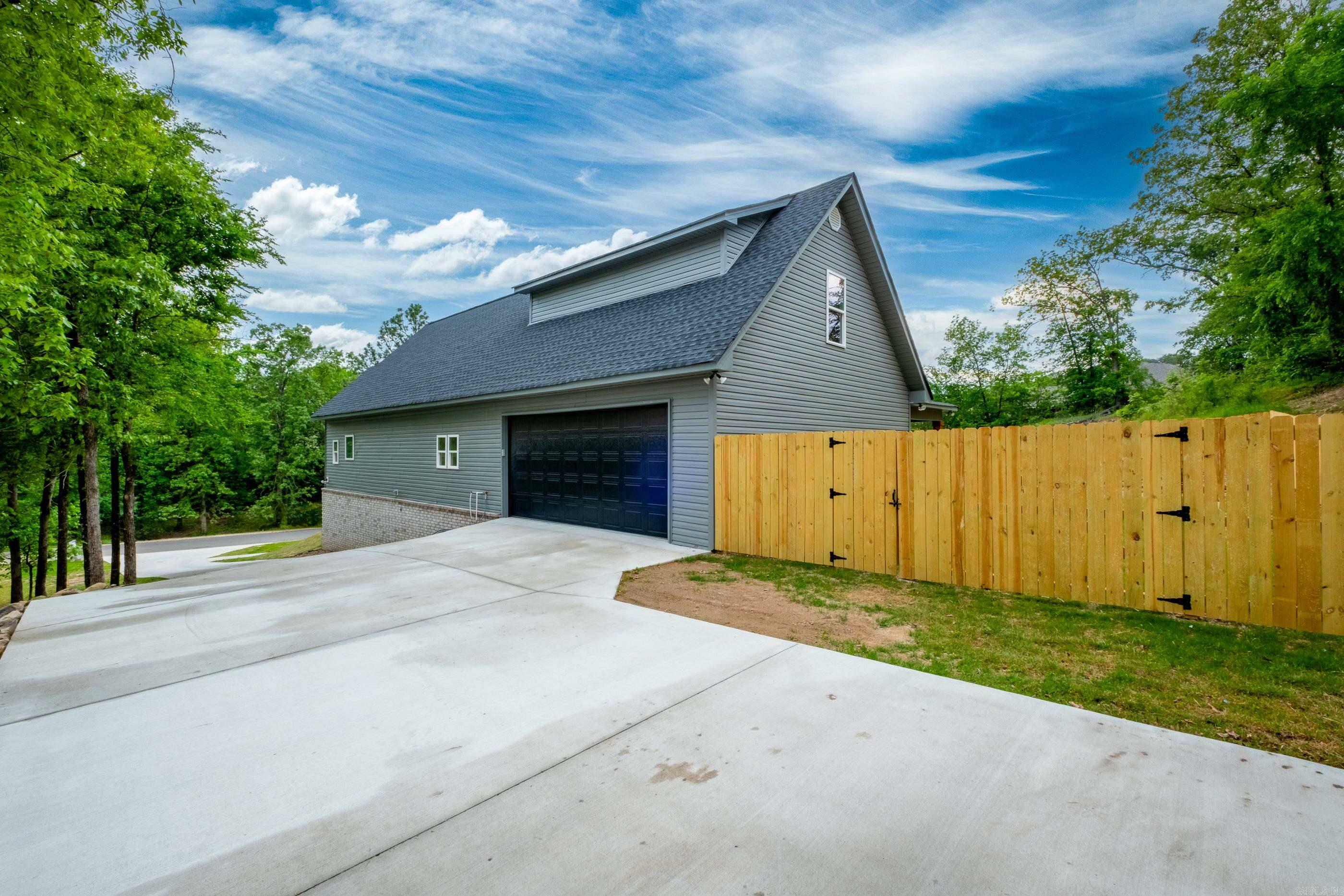 Property Photo: 164 Wildwood Forest Rd AR 71913