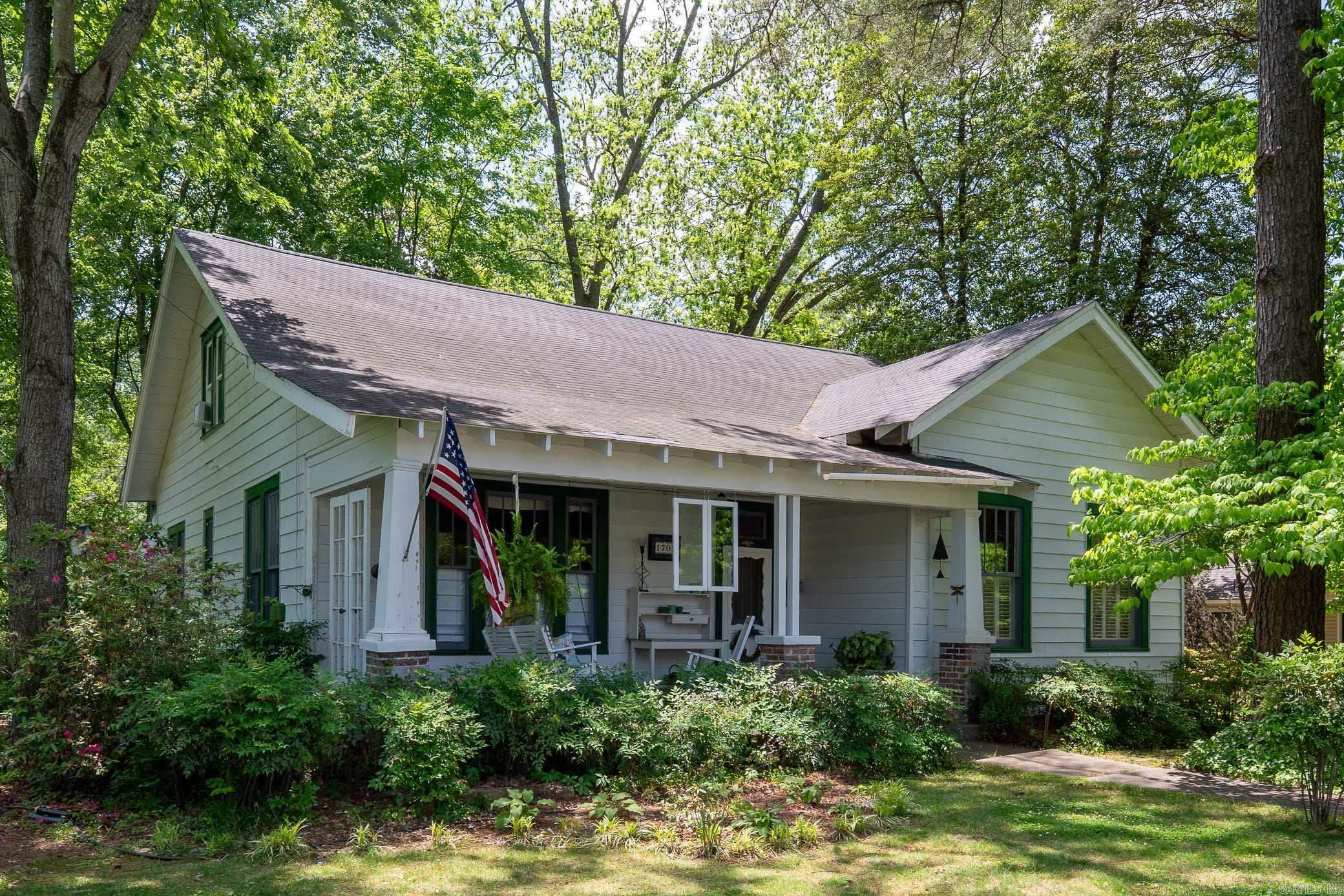 Property Photo: 1705 Independence Avenue AR 72034