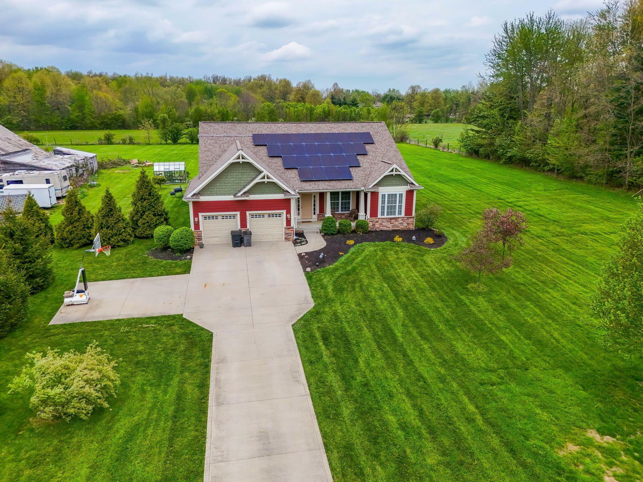 Property Photo: 9600 Palmer NW Road OH 43062