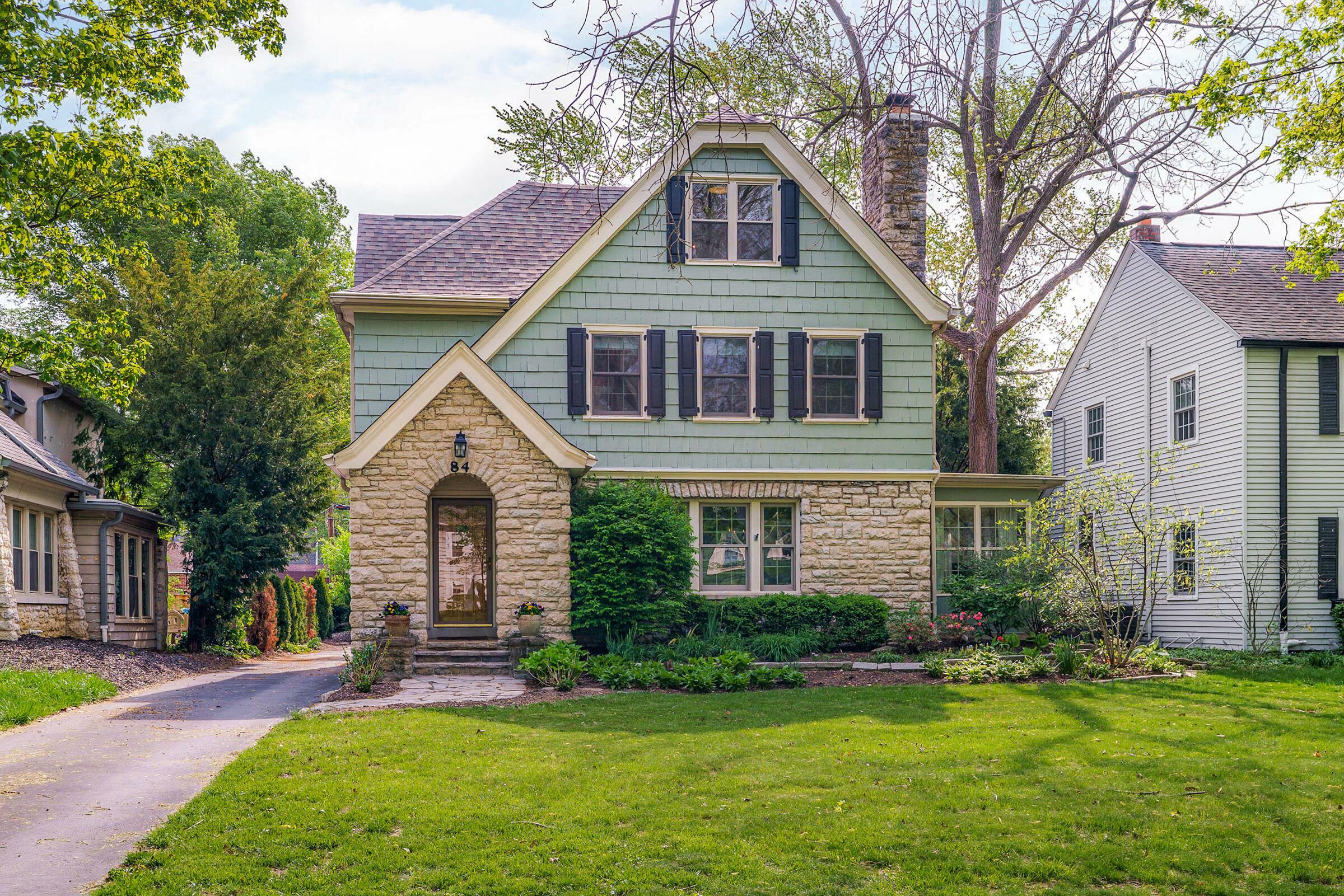 Property Photo: 84 N Ardmore Road OH 43209